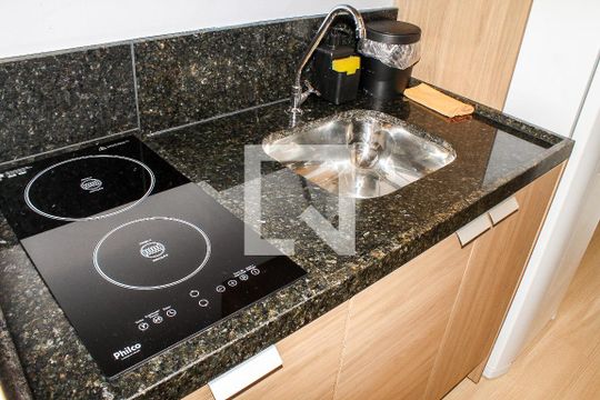 Cozinha de apartamento à venda com 1 quarto, 31m² em Perdizes, São Paulo