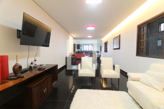 Casa à venda com 6 quartos, 500m² em Trevo, Belo Horizonte