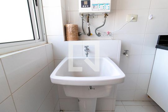 Apartamento para alugar com 3 quartos, 90m² em Santa Quiteria, Curitiba