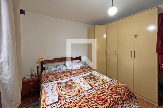 Suíte de casa à venda com 3 quartos, 330m² em Partenon, Porto Alegre