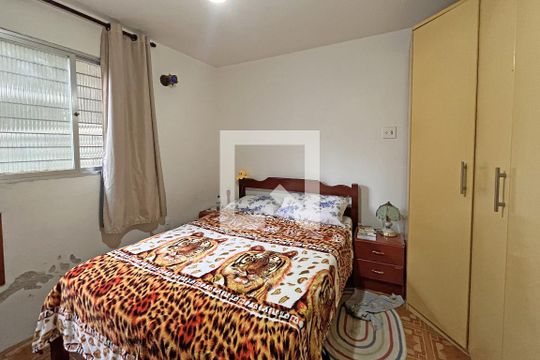 Suíte de casa à venda com 3 quartos, 330m² em Partenon, Porto Alegre