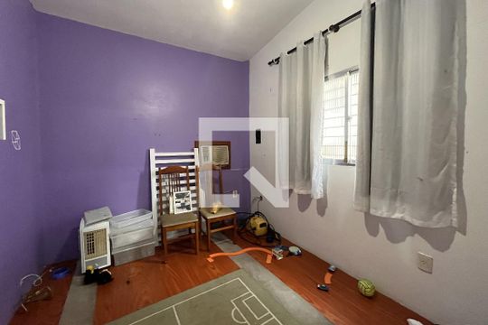 Quarto 2 de casa à venda com 3 quartos, 330m² em Partenon, Porto Alegre