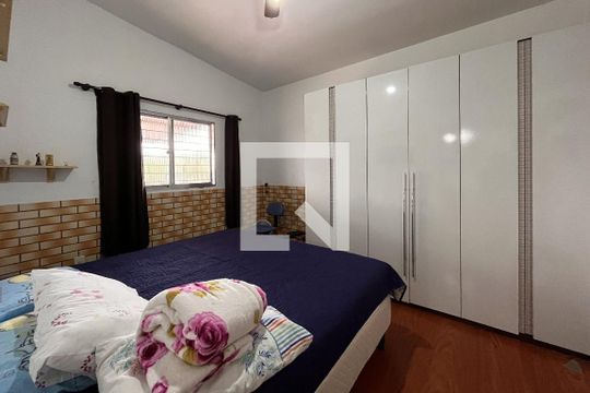Quarto 1 de casa à venda com 3 quartos, 330m² em Partenon, Porto Alegre
