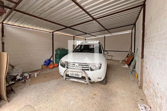 Garagem de casa à venda com 3 quartos, 330m² em Partenon, Porto Alegre