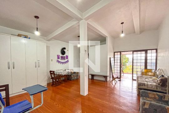 Sala 2 de casa à venda com 3 quartos, 330m² em Partenon, Porto Alegre