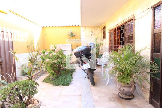 Garagem de casa à venda com 4 quartos, 332m² em Salgado Filho, Belo Horizonte