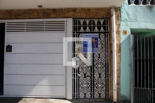 Fachada de casa para alugar com 1 quarto, 100m² em Cidade Líder, São Paulo