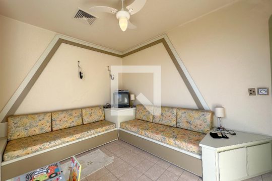 Quarto 1 de apartamento para alugar com 3 quartos, 190m² em Balneario Guarujá, Guarujá