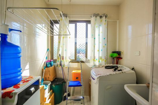 Área  de Serviço de apartamento à venda com 3 quartos, 80m² em Chácara Agrindus, Taboão da Serra