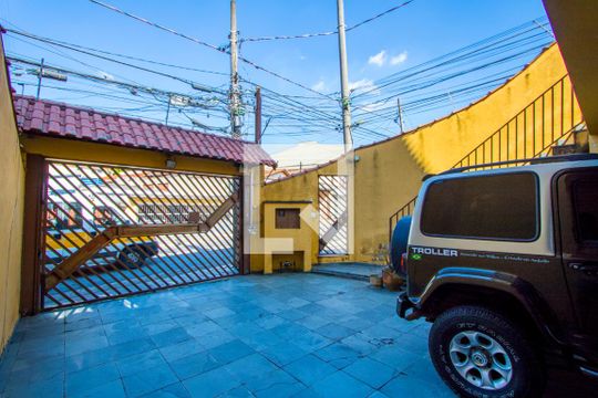 Garagem de casa à venda com 3 quartos, 288m² em Vila Eldizia, Santo André
