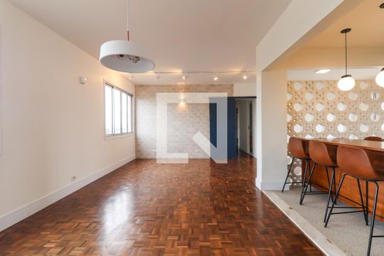Apartamento para alugar com 3 quartos, 119m² em Bigorrilho, Curitiba