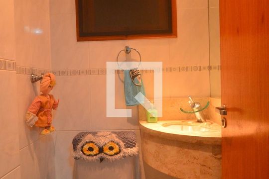 Banheiro de apartamento à venda com 3 quartos, 128m² em Centro, Canoas