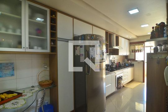 Cozinha de apartamento à venda com 3 quartos, 128m² em Centro, Canoas