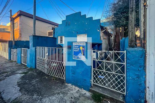 Fachada de casa para alugar com 1 quarto, 40m² em Parque Peruche, São Paulo
