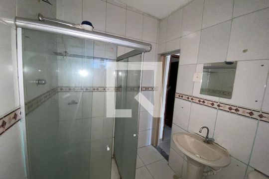 Banheiro de casa para alugar com 2 quartos, 78m² em Pilares, Rio de Janeiro
