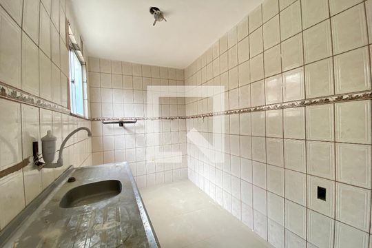 Cozinha de casa para alugar com 2 quartos, 78m² em Pilares, Rio de Janeiro