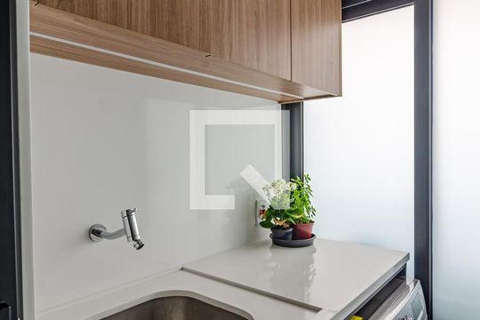 Área de Serviço de apartamento para alugar com 2 quartos, 92m² em Cerqueira César, São Paulo