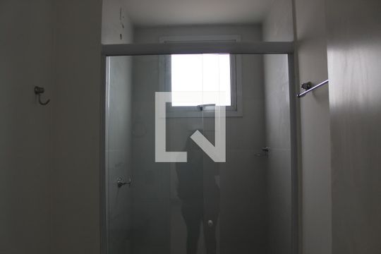 Banheiro de apartamento para alugar com 1 quarto, 31m² em Vila Guilhermina, São Paulo