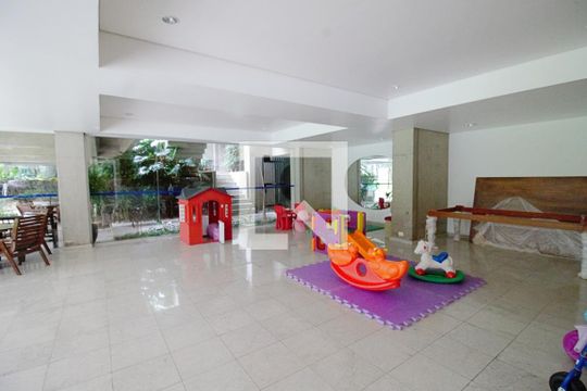 Área comum - Playground de apartamento para alugar com 3 quartos, 550m² em Vila Suzana, São Paulo