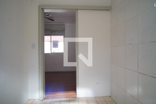 Cozinha de apartamento à venda com 1 quarto, 42m² em Vila Assunção, Porto Alegre