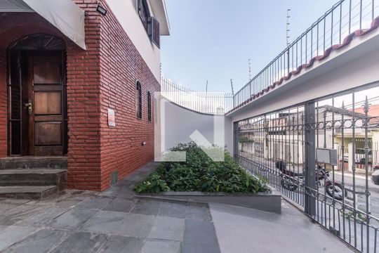 Quintal - Garagem de casa à venda com 4 quartos, 200m² em Vila Nair, São Paulo