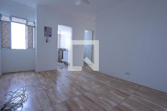Sala de apartamento à venda com 2 quartos, 62m² em Jardim Leda, Guarulhos