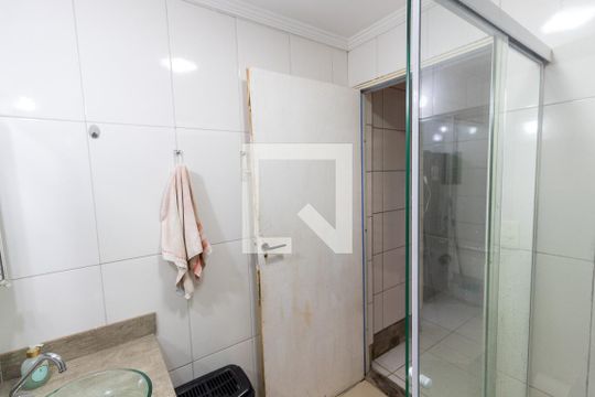 Banheiro de casa à venda com 3 quartos, 244m² em Jardim Jaú (zona Leste), São Paulo