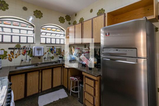 Cozinha de casa para alugar com 6 quartos, 352m² em São Bento, Belo Horizonte