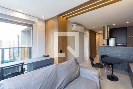 Sala de kitnet/studio para alugar com 1 quarto, 42m² em Itaim Bibi, São Paulo