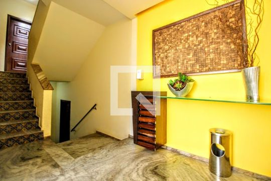 Hall de entrada de apartamento à venda com 4 quartos, 166m² em Santo Antônio, Belo Horizonte