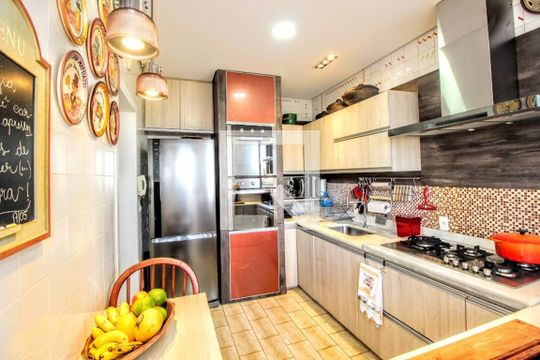 Cozinha de apartamento à venda com 4 quartos, 166m² em Santo Antônio, Belo Horizonte