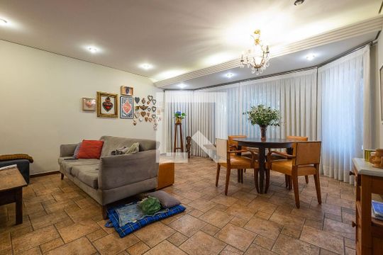 Sala de casa à venda com 5 quartos, 300m² em Paraíso, São Paulo