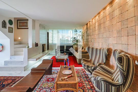 Apartamento para alugar com 3 quartos, 297m² em Santo Antônio, Belo Horizonte