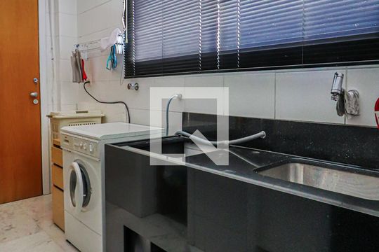 1 Pavimento - Área de Serviço de apartamento para alugar com 3 quartos, 297m² em Santo Antônio, Belo Horizonte