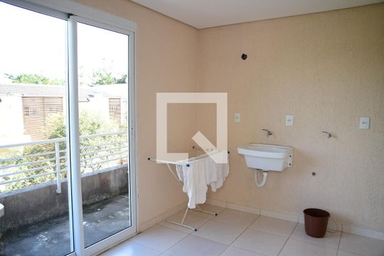 Área de Serviço de casa de condomínio para alugar com 4 quartos, 200m² em Jardim Rebelato, Cotia