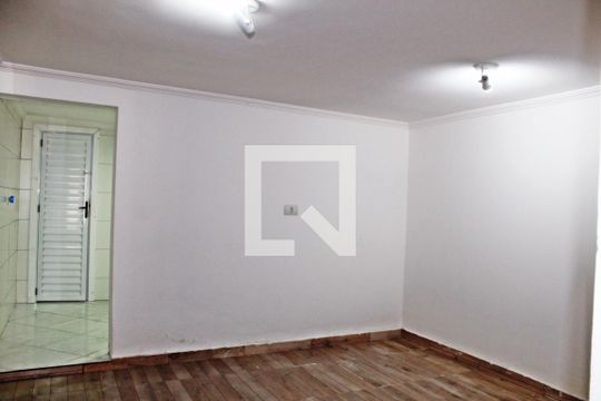 Sala/Quarto de casa para alugar com 1 quarto, 35m² em Cidade Líder, São Paulo