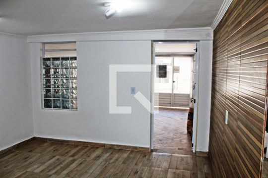 Sala/Quarto de casa para alugar com 1 quarto, 35m² em Cidade Líder, São Paulo