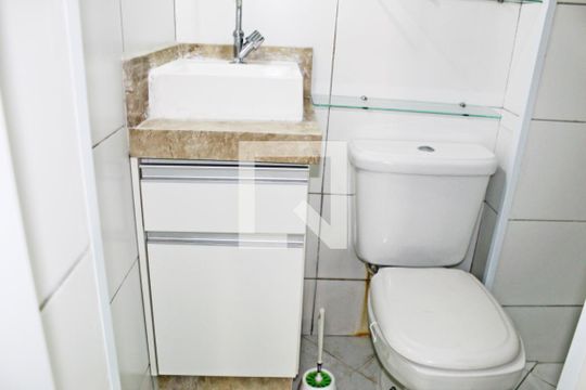 Banheiro de casa para alugar com 1 quarto, 35m² em Cidade Líder, São Paulo