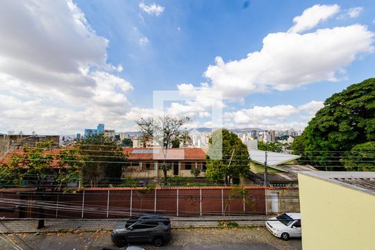 Casa 2 - Vista de casa à venda com 7 quartos, 800m² em Carlos Prates, Belo Horizonte