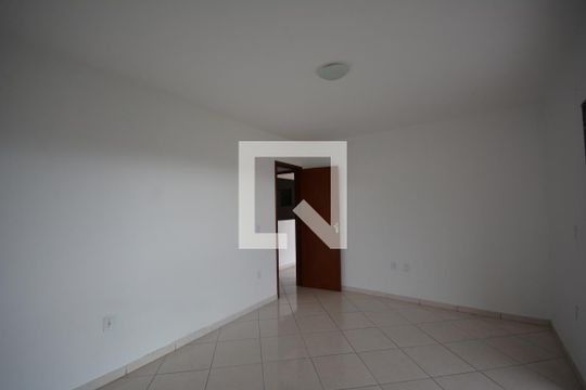 Quarto 1 de apartamento para alugar com 2 quartos, 55m² em Vila Kosmos, Rio de Janeiro