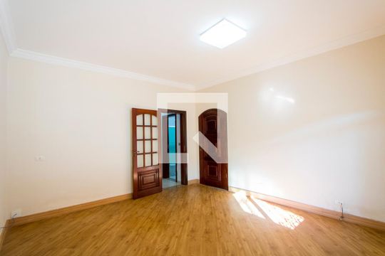 Casa 1 - Sala de estar de casa para alugar com 5 quartos, 312m² em Jardim Bom Pastor, Santo André