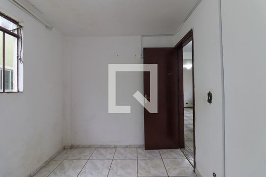 Quarto 3 de apartamento para alugar com 3 quartos, 60m² em Alto Boqueirão, Curitiba