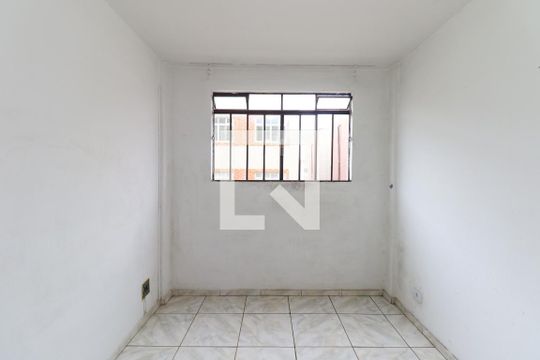 Apartamento para alugar com 3 quartos, 60m² em Alto Boqueirão, Curitiba