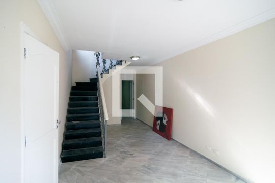 Sala de casa à venda com 4 quartos, 200m² em Itaim Bibi, São Paulo