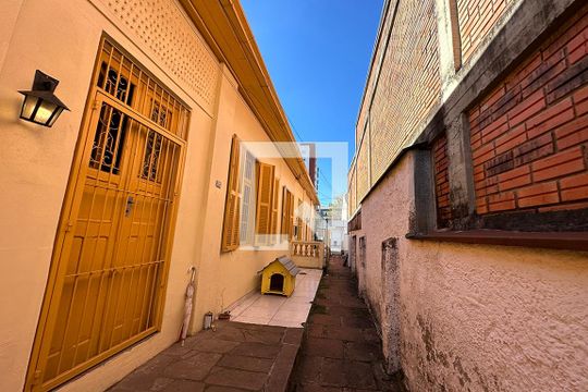 Área comum de casa à venda com 2 quartos, 75m² em Centro, São Leopoldo