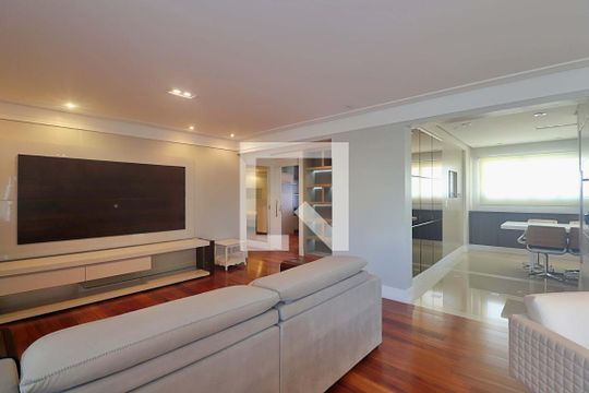 Sala de apartamento para alugar com 2 quartos, 170m² em Jardim, Santo André