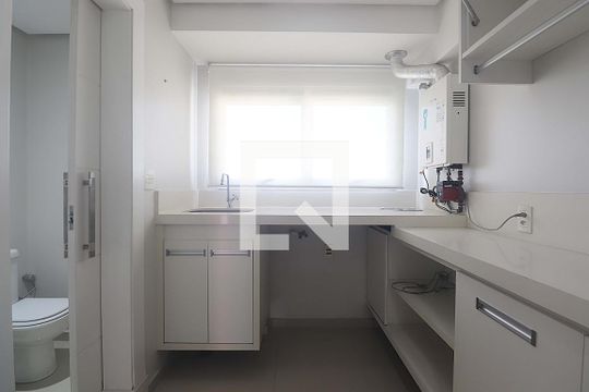 Área de Serviço de apartamento para alugar com 2 quartos, 170m² em Jardim, Santo André