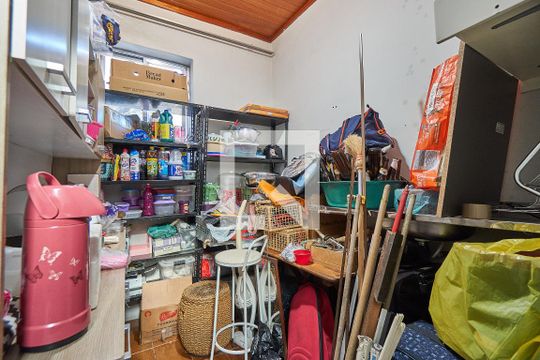 Quarto de Serviço de apartamento à venda com 2 quartos, 150m² em Grajau, Rio de Janeiro