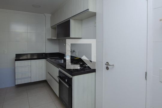 Cozinha e área de serviço de apartamento à venda com 4 quartos, 138m² em Recreio dos Bandeirantes, Rio de Janeiro