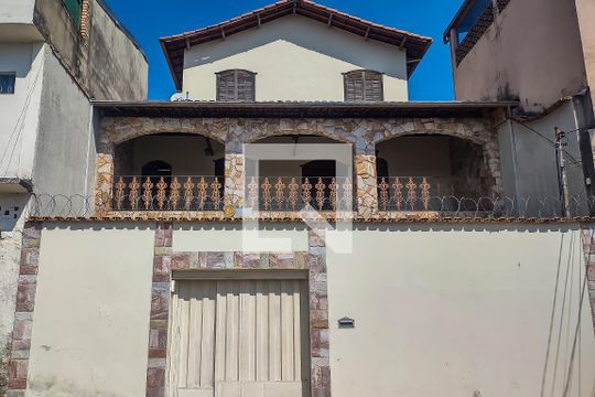 Fachada de casa para alugar com 4 quartos, 340m² em Aparecida, Belo Horizonte